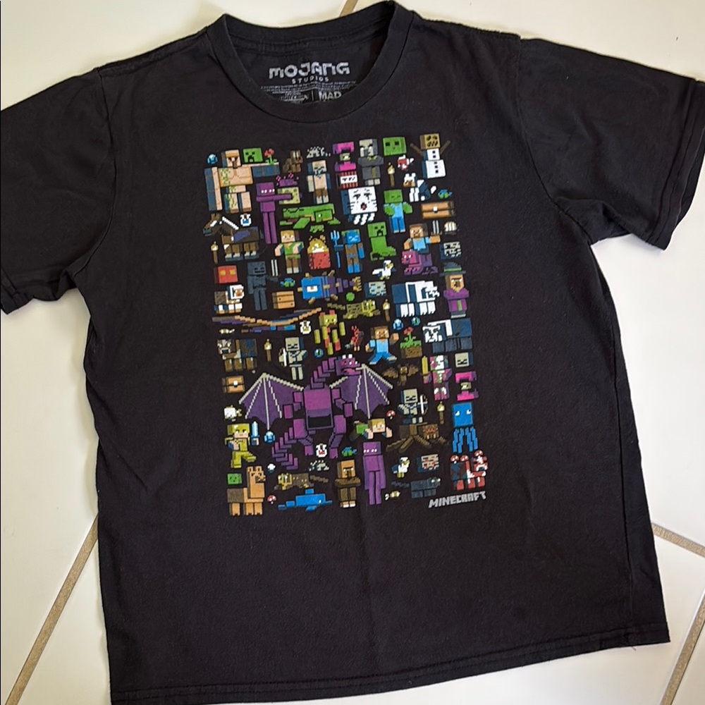 Minecraft Graphic Tee Size Medium Black/Dark Gray